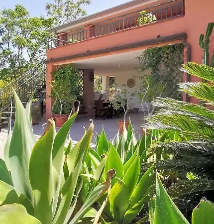 Garden Holiday home