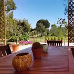 Garden Nyaraló