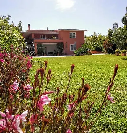 Garden Casa de Férias *